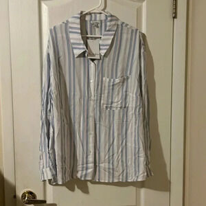 Women’s love fire, white and blue, long sleeve button-down top size 2X NWT